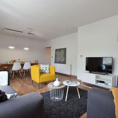 Modern Holiday Home In Bastogne With Fenced Garden Eksteriør bilde