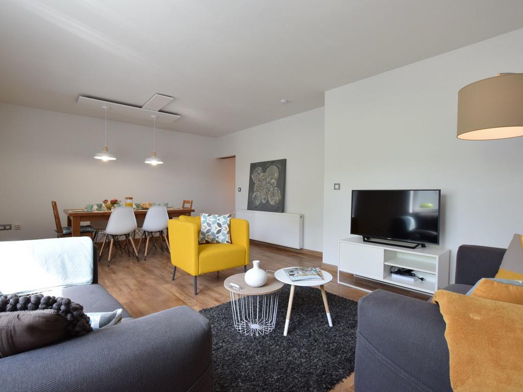 Modern Holiday Home In Bastogne With Fenced Garden Eksteriør bilde