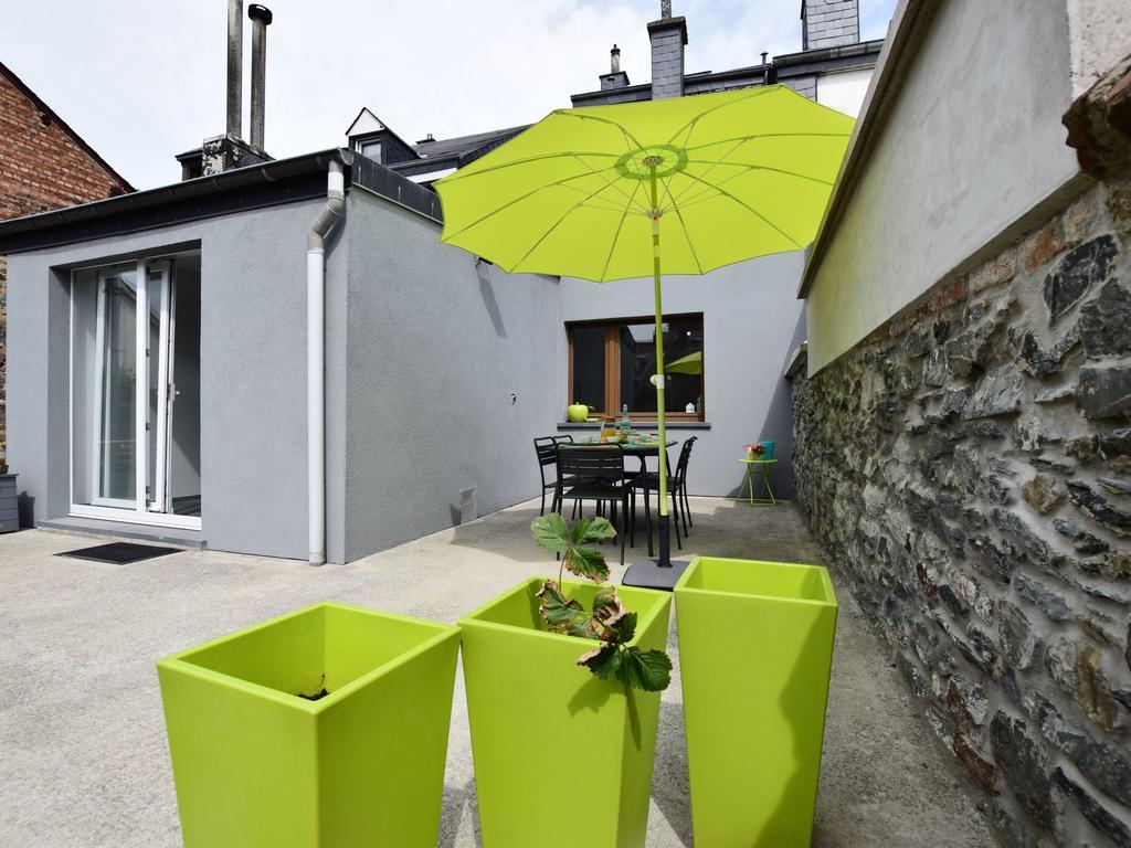 Modern Holiday Home In Bastogne With Fenced Garden Eksteriør bilde